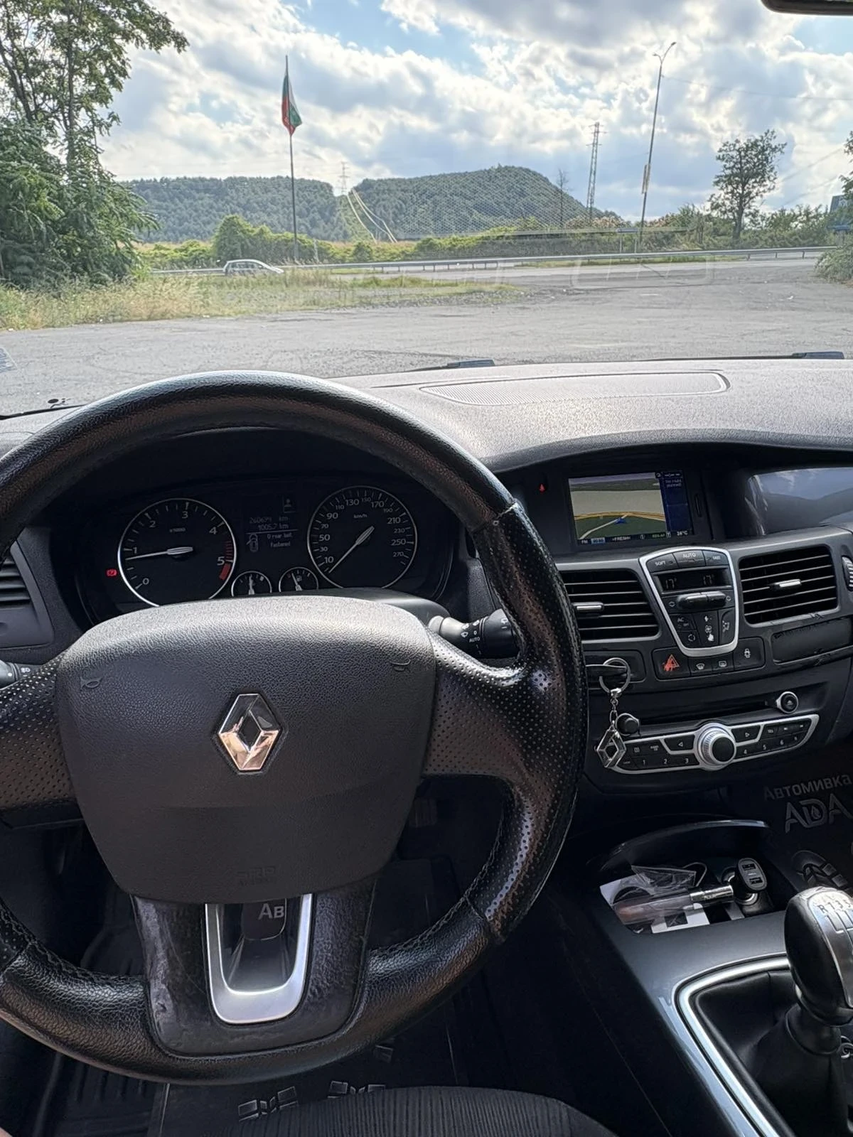 Renault Laguna 2.0D, снимка 6 - Автомобили и джипове - 55269108