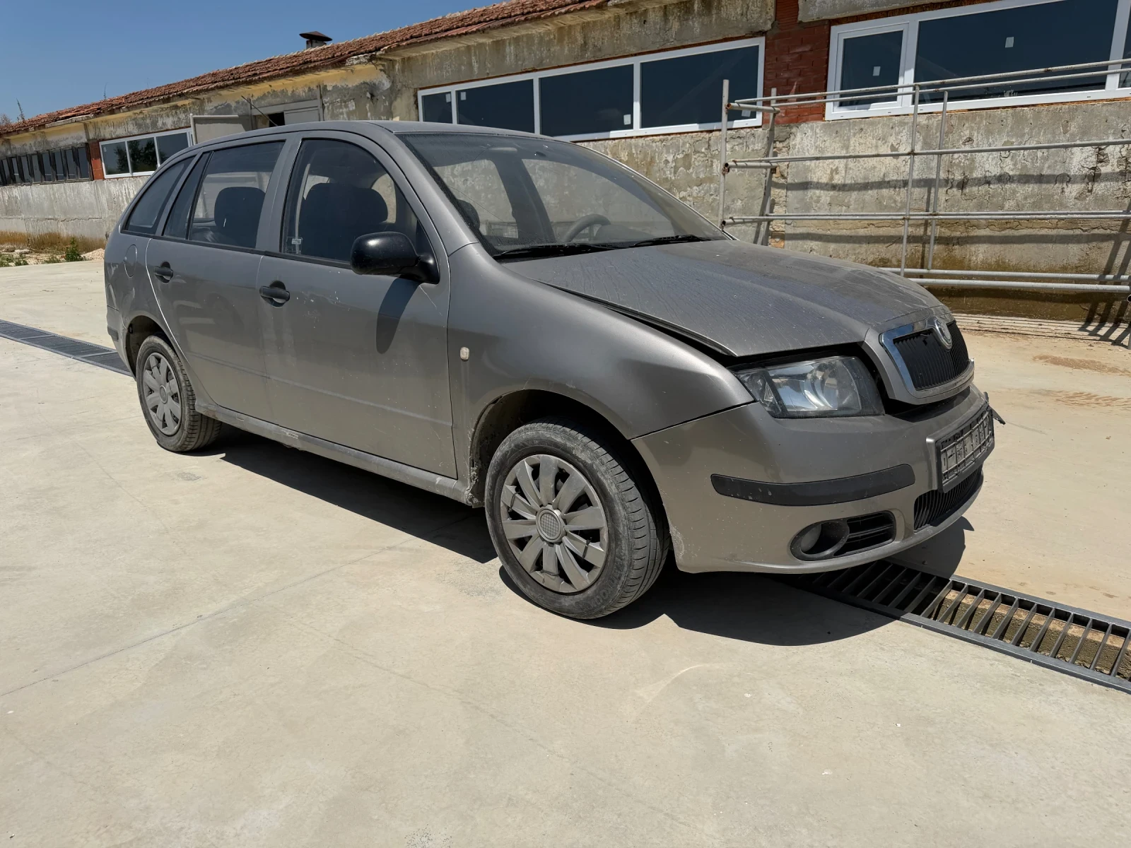 Skoda Fabia 1.9tdi 101k, снимка 2 - Автомобили и джипове - 55343565