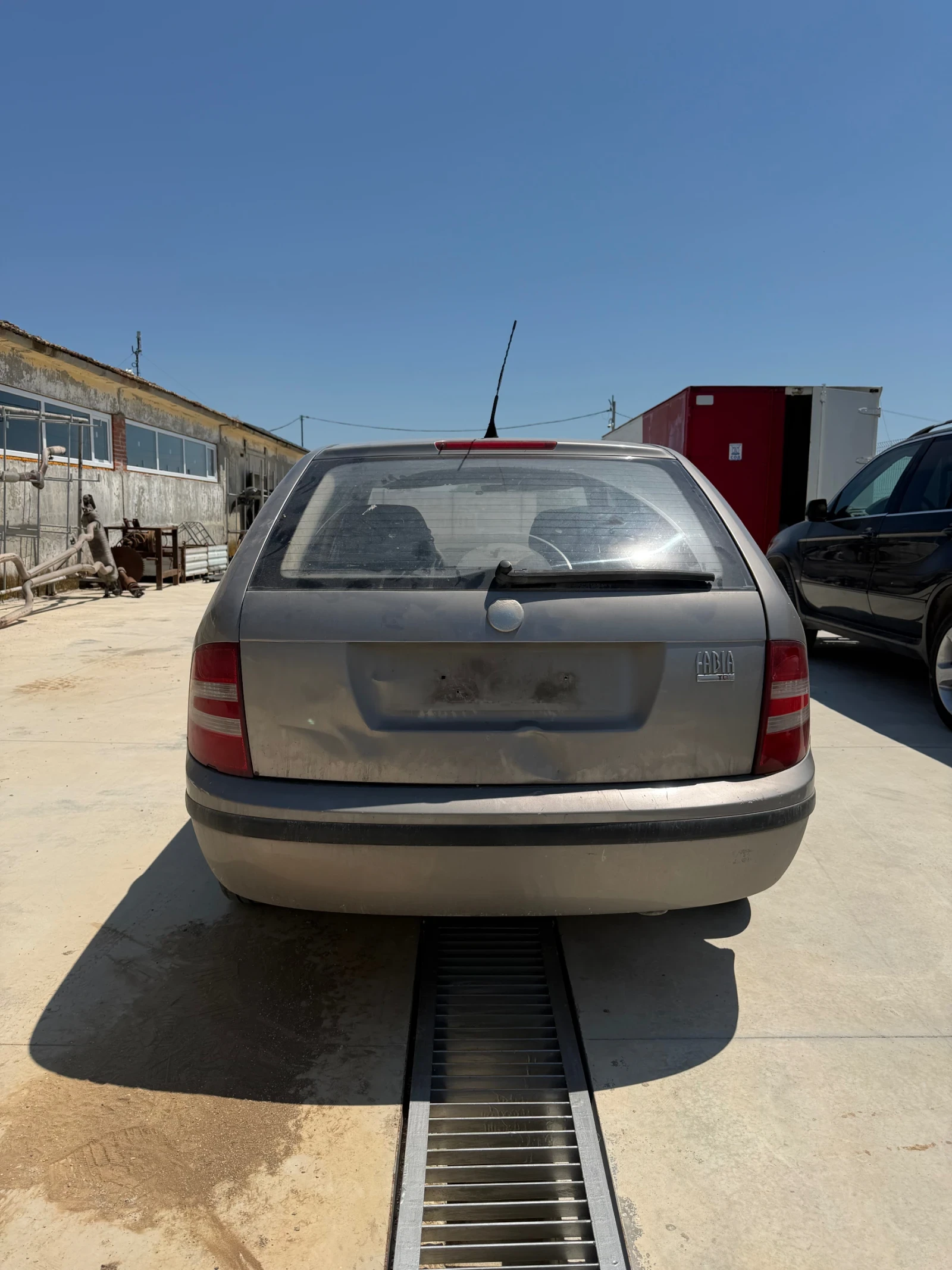 Skoda Fabia 1.9tdi 101k, снимка 4 - Автомобили и джипове - 55343565