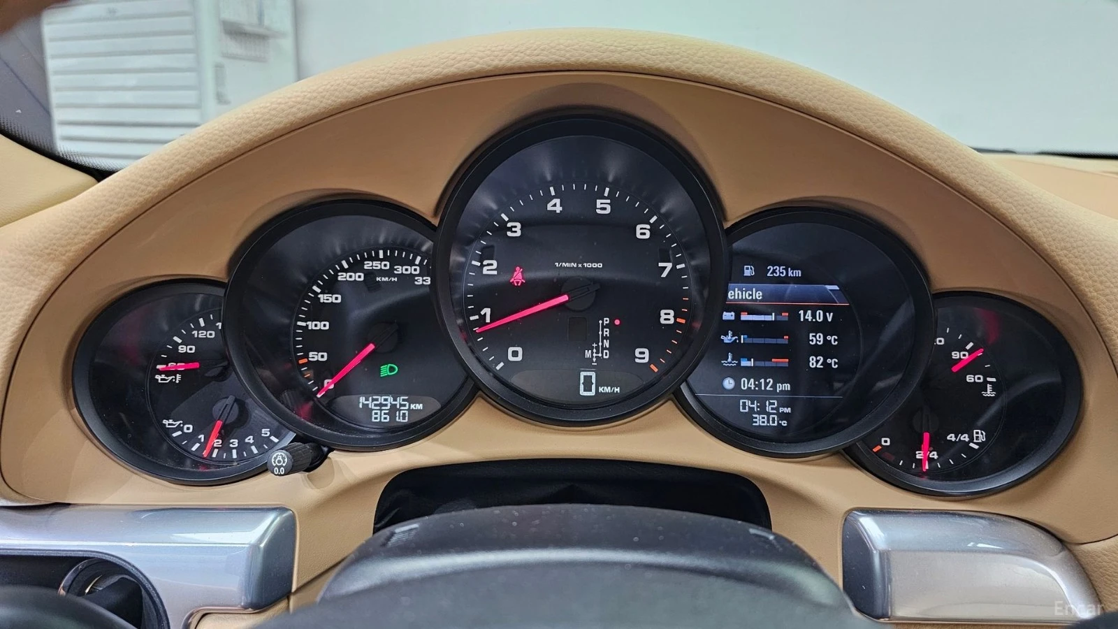 Porsche 911 Carrera* 991* ПОДГРЕВ* КОЖА* ПАНО* КАМЕРА* LED* , снимка 8 - Автомобили и джипове - 55607703