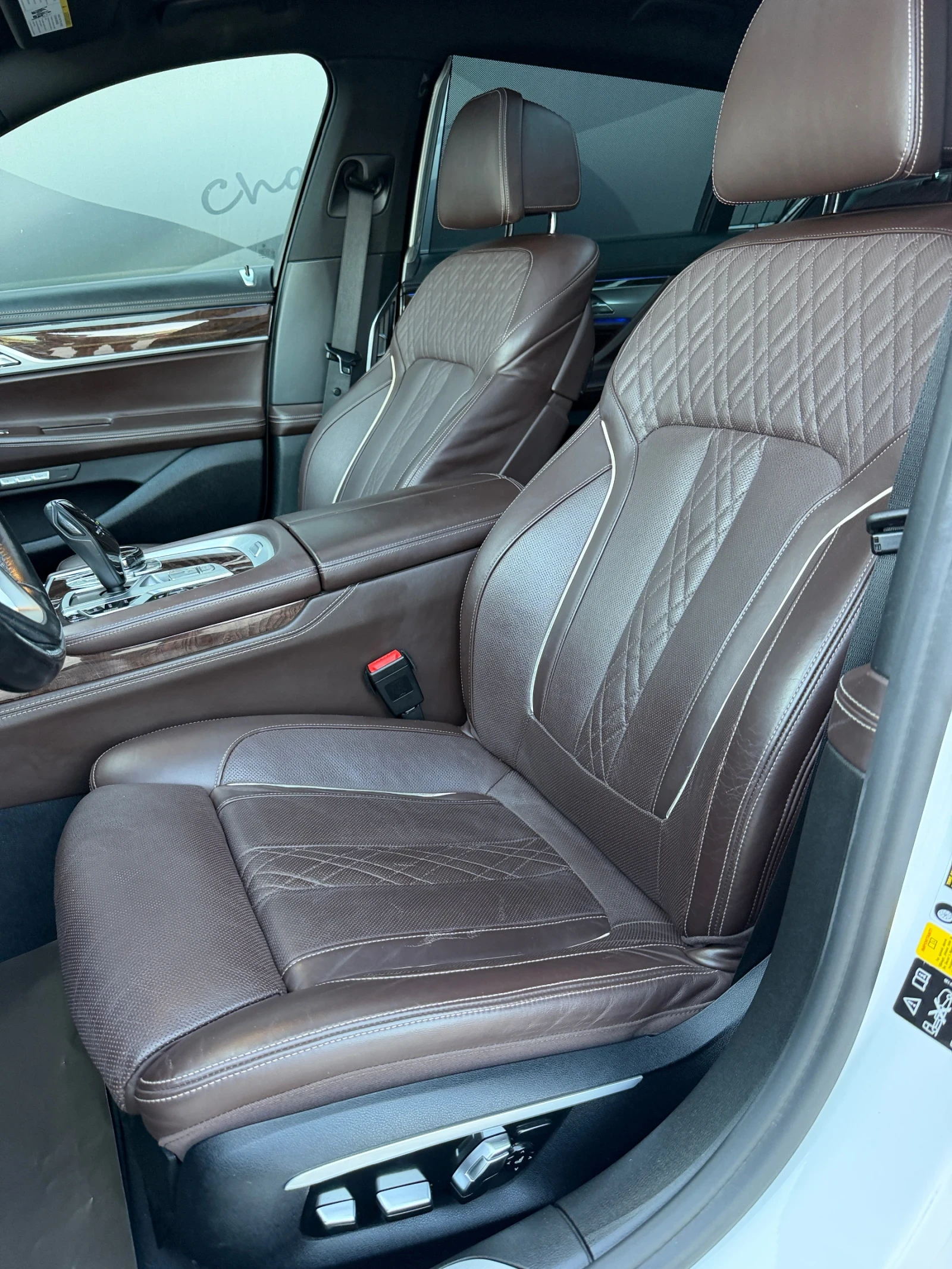 BMW 750 Бартер лизинг, снимка 14 - Автомобили и джипове - 55618900