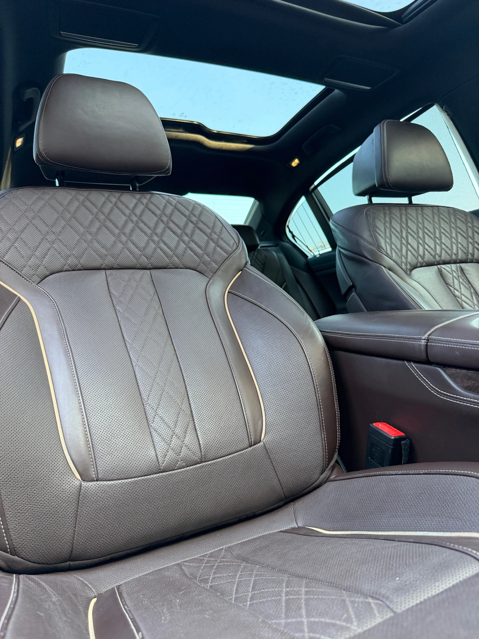BMW 750 Бартер лизинг, снимка 9 - Автомобили и джипове - 55618900