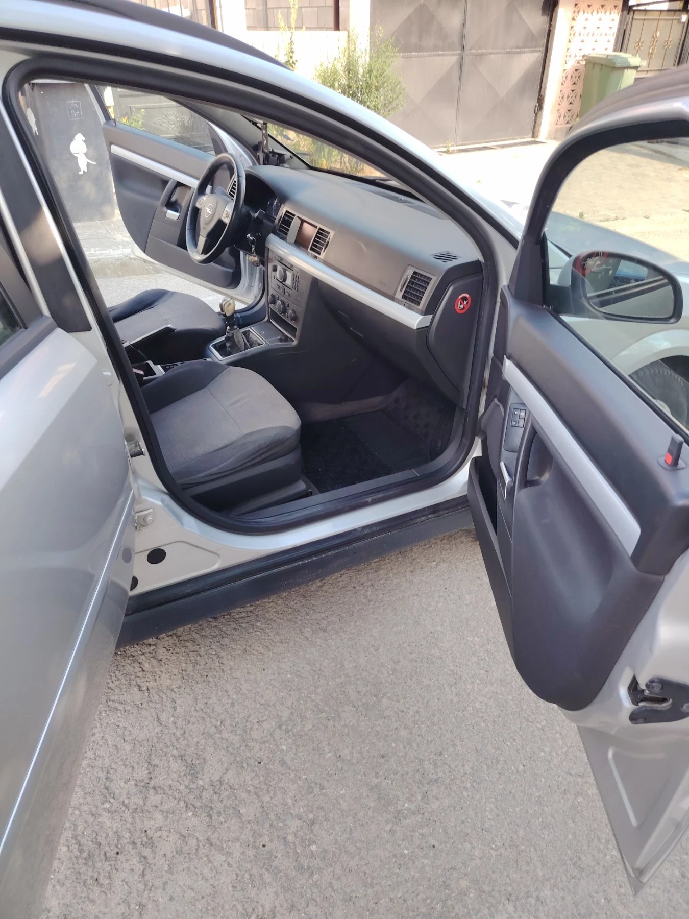 Opel Vectra 1.9 CDTI, снимка 4 - Автомобили и джипове - 55693319