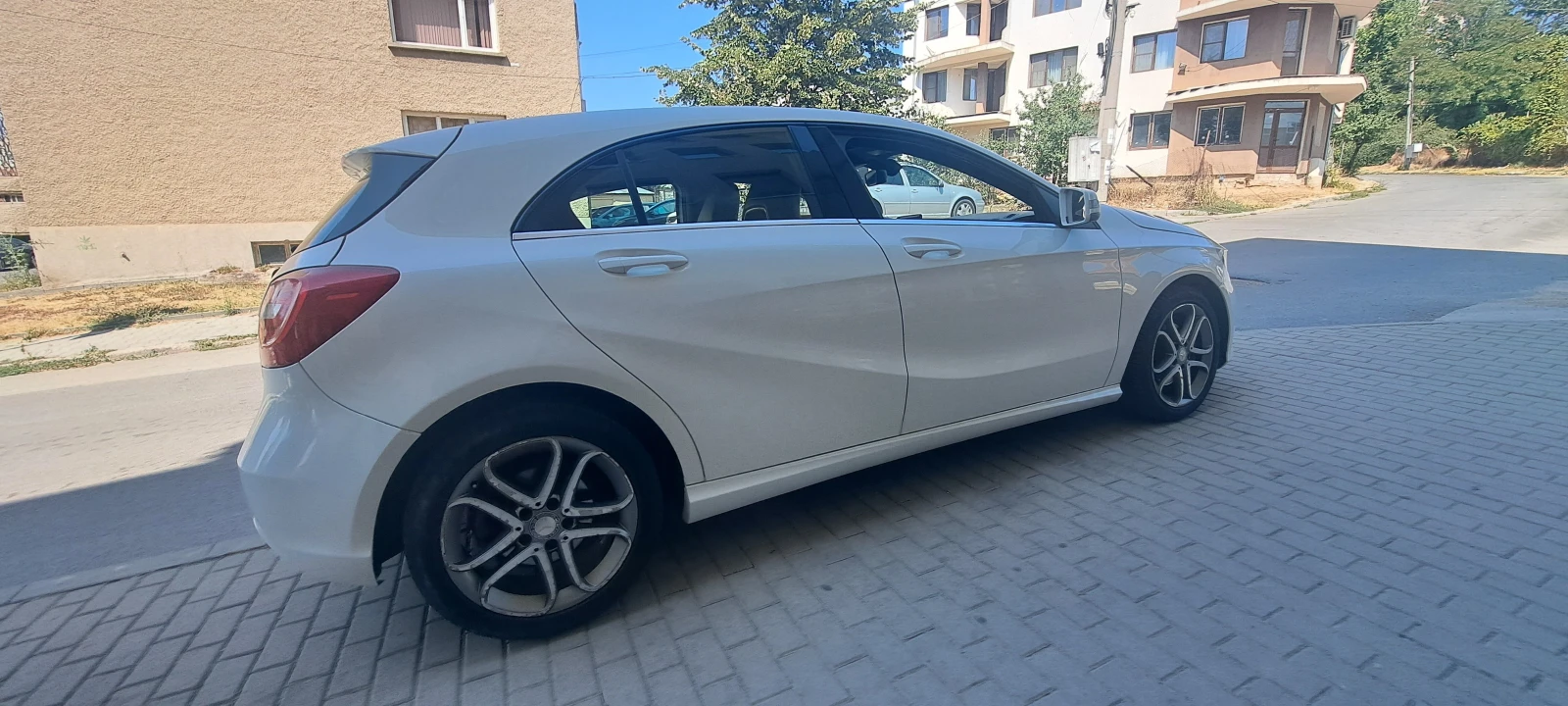 Mercedes-Benz A 200, снимка 2 - Автомобили и джипове - 55808474