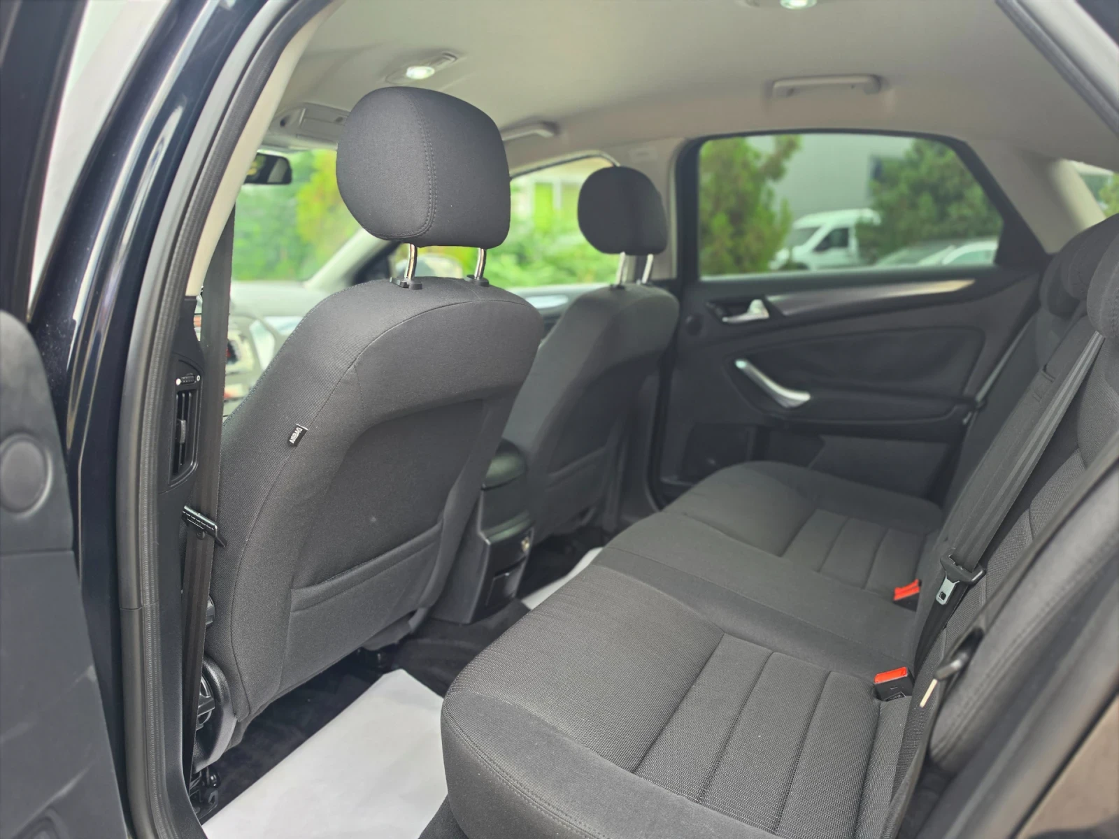 Ford Mondeo 2.0HDI 140HP  * TITANIUM * EURO 5 * , снимка 12 - Автомобили и джипове - 56262293