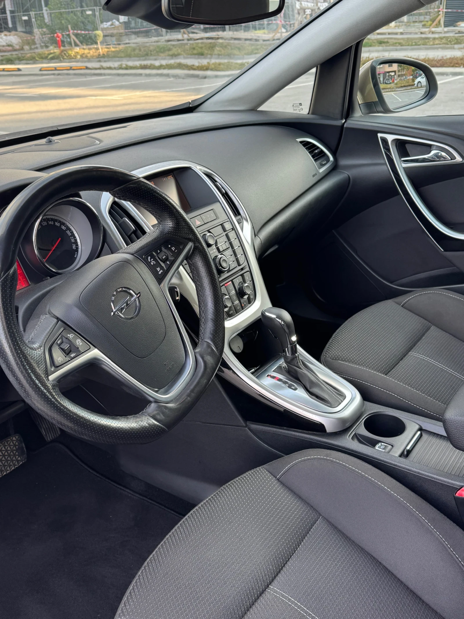Opel Astra, снимка 9 - Автомобили и джипове - 56555190