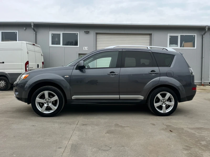 Mitsubishi Outlander 2, 4i-170k.c/2010г/FACE LIFT/ТОП СЪСТОЯНИЕ!!!, снимка 4 - Автомобили и джипове - 51968294