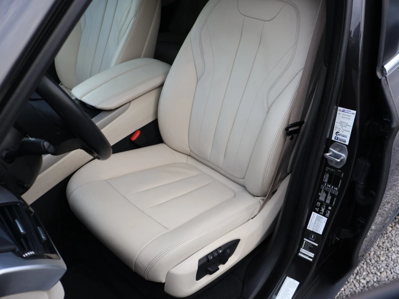 BMW X5 3.0d/258кс/8ZF/100%РЕАЛНИ КМ/ТОП СЪСТОЯНИЕ/ЛИЗИНГ/, снимка 13 - Автомобили и джипове - 52913497