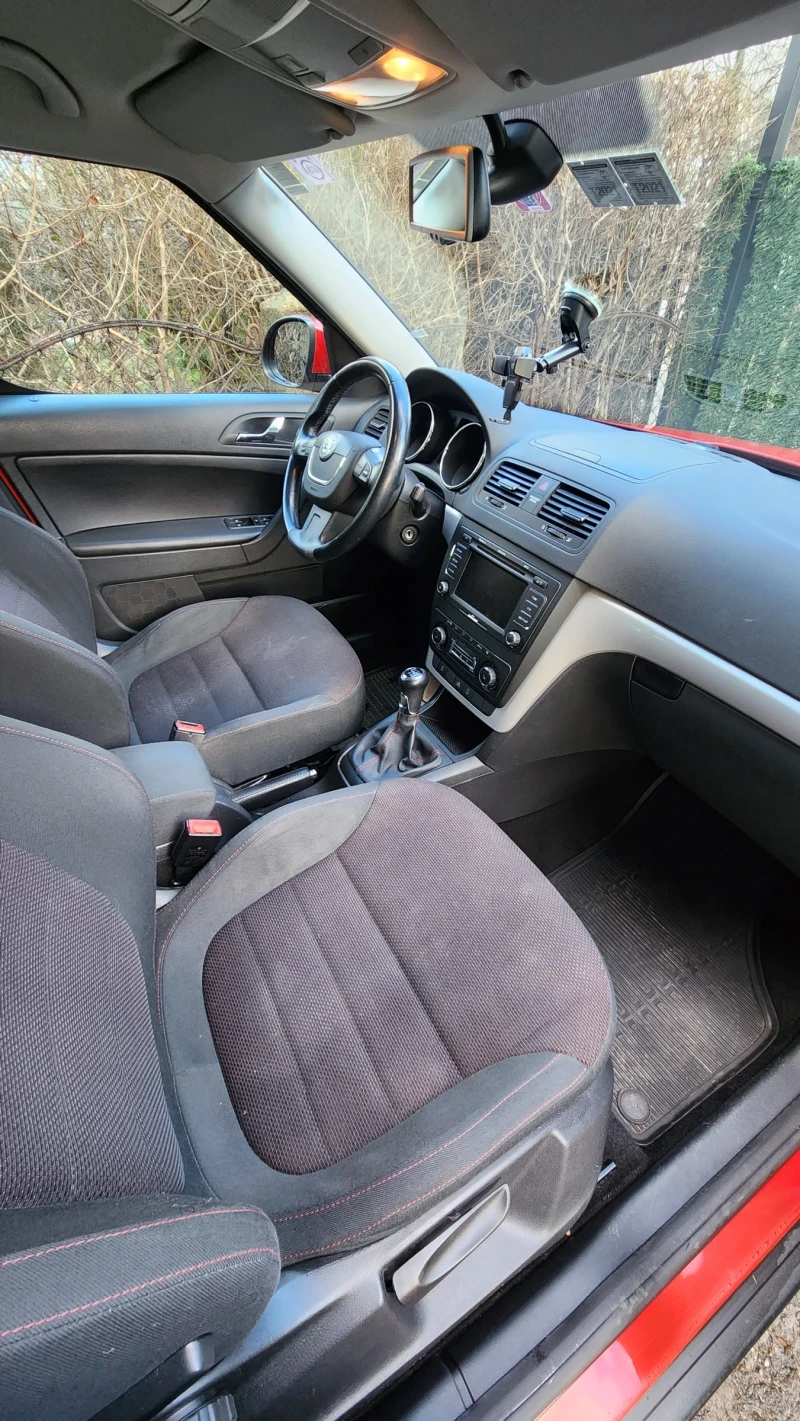 Skoda Yeti, снимка 11 - Автомобили и джипове - 52974748