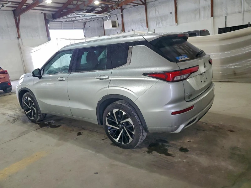 Mitsubishi Outlander * SEL* БЕЗ УДАР* , снимка 3 - Автомобили и джипове - 53040773