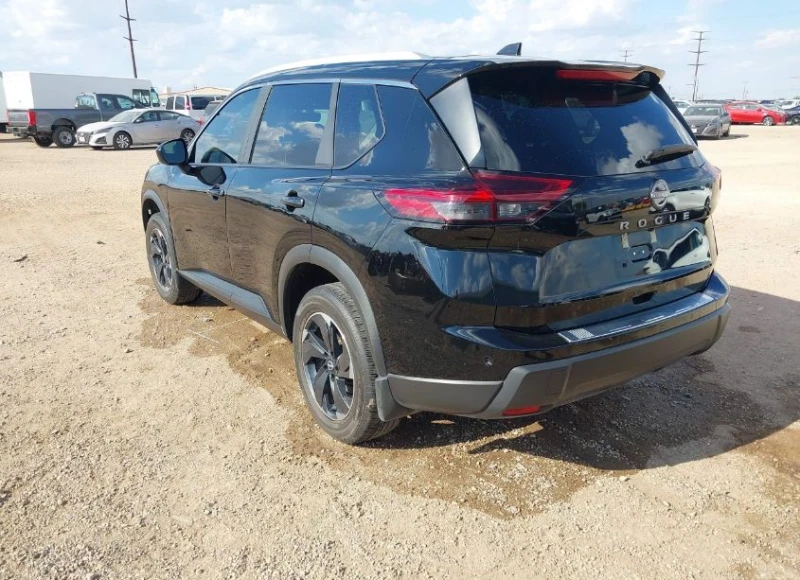 Nissan Rogue, снимка 3 - Автомобили и джипове - 53063539