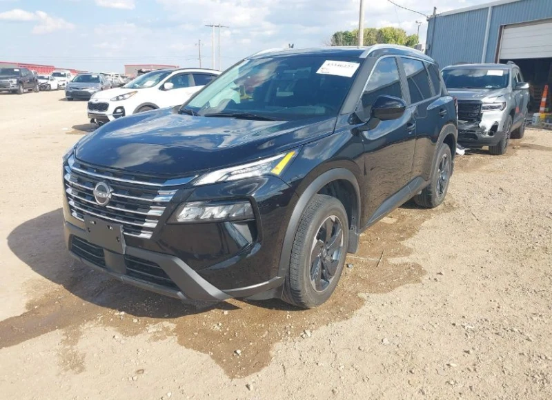 Nissan Rogue, снимка 2 - Автомобили и джипове - 53063539