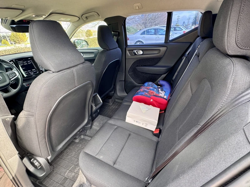 Volvo XC40 Като Нов* Реален Пробег* , снимка 7 - Автомобили и джипове - 53499683