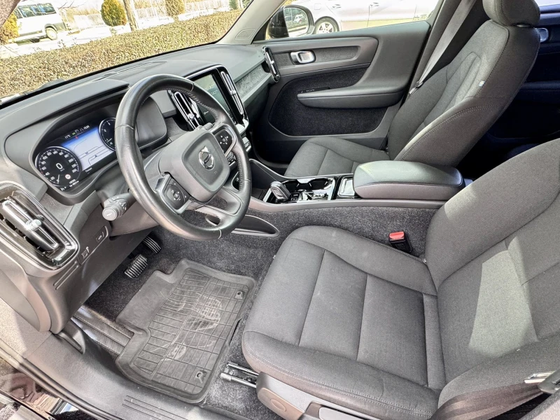 Volvo XC40 Като Нов* Реален Пробег* , снимка 6 - Автомобили и джипове - 53499683