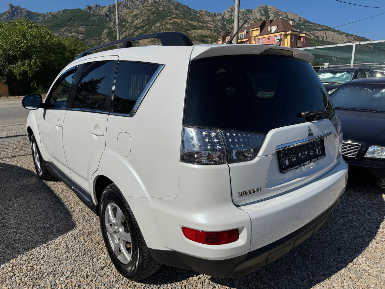 Mitsubishi Outlander 2.2DID - изображение 4