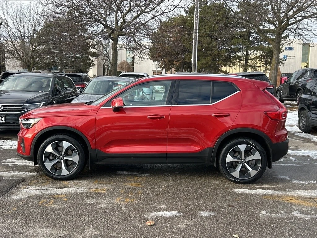 Volvo XC40 * B5 AWD PLUS BRIGHT THEME, PANOROOF, CARPLAY, NAV - изображение 10