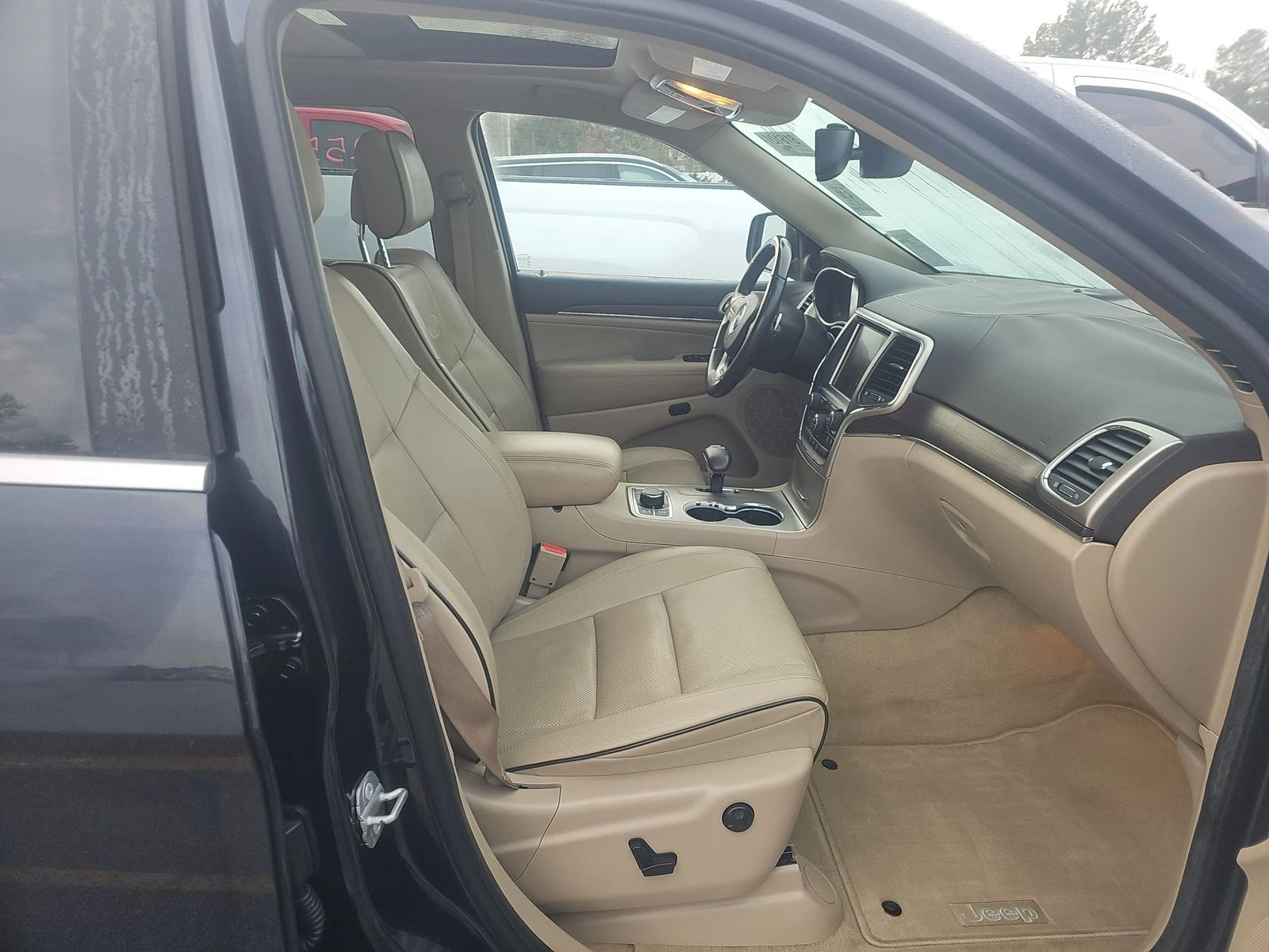 Jeep Grand cherokee  - изображение 8