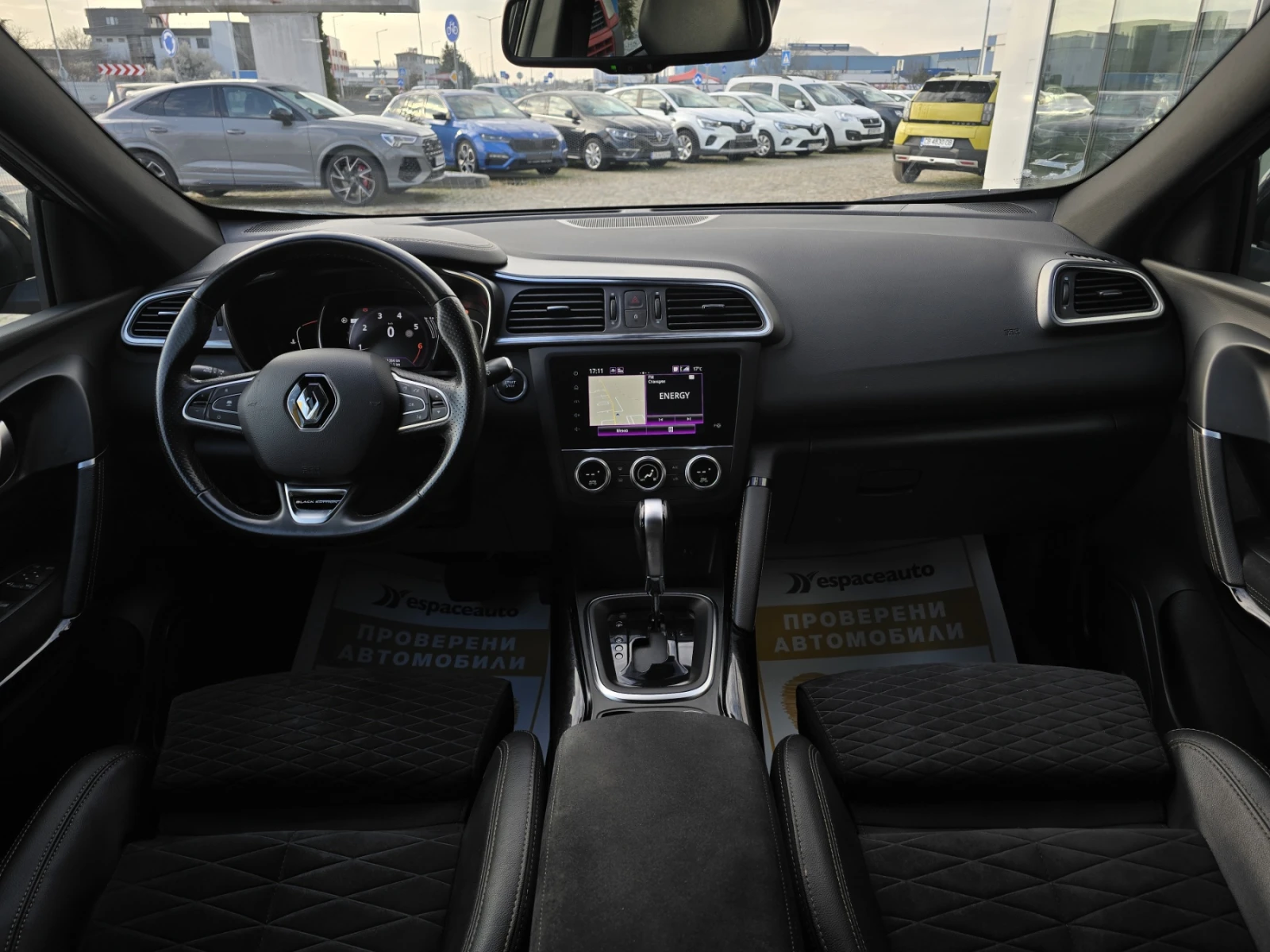 Renault Kadjar 1.3TCe/140к.с./Black Edition, снимка 8 - Автомобили и джипове - 53994144