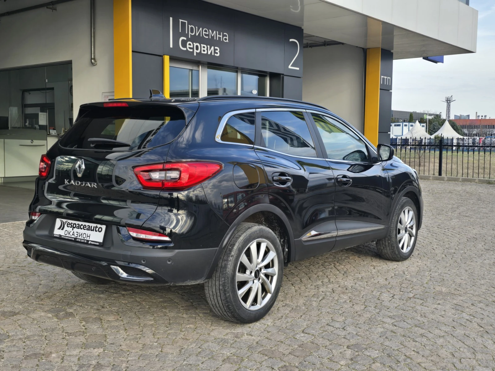 Renault Kadjar 1.3TCe/140к.с./Black Edition, снимка 5 - Автомобили и джипове - 53994144