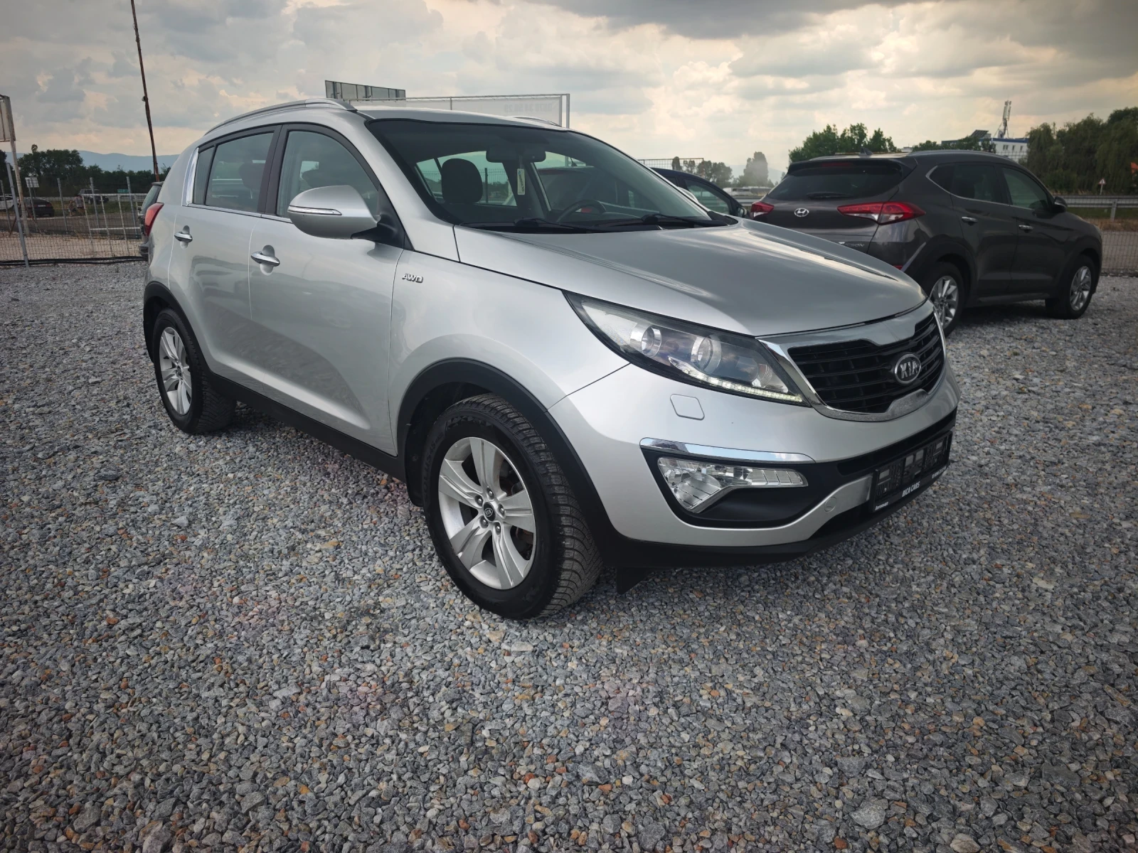 Kia Sportage 2.0CRDI , снимка 3 - Автомобили и джипове - 55059693