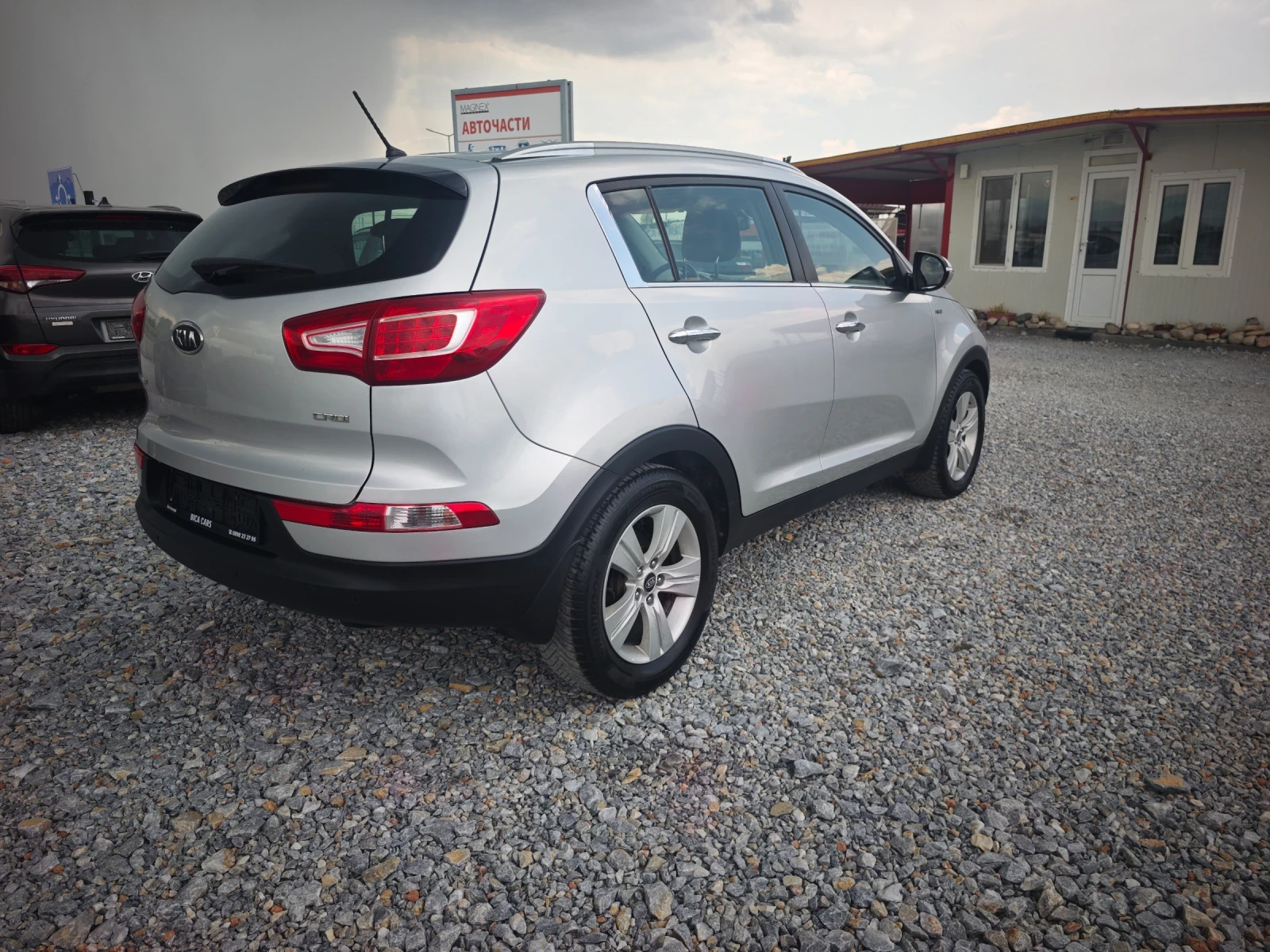 Kia Sportage 2.0CRDI , снимка 4 - Автомобили и джипове - 55059693