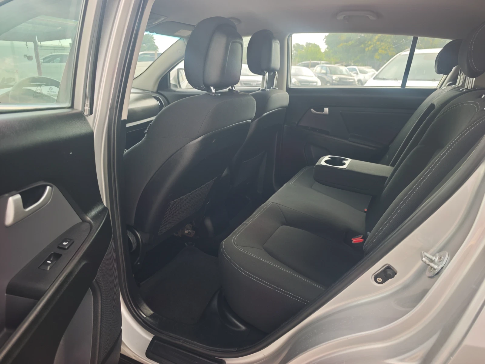 Kia Sportage 2.0CRDI , снимка 11 - Автомобили и джипове - 55059693