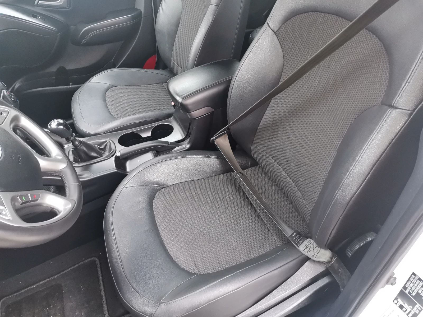 Hyundai IX35 1, 7cdti фейс/панорама, снимка 11 - Автомобили и джипове - 55512423