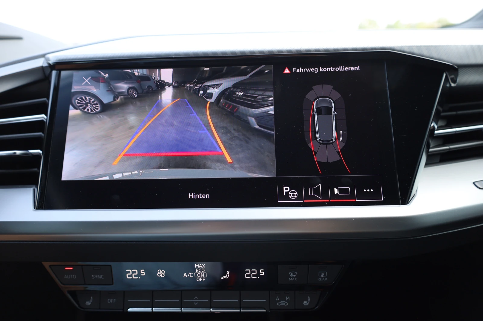 Audi Q4 E-TRON* HEAD UP* NAVI* LED* , снимка 11 - Автомобили и джипове - 55784942