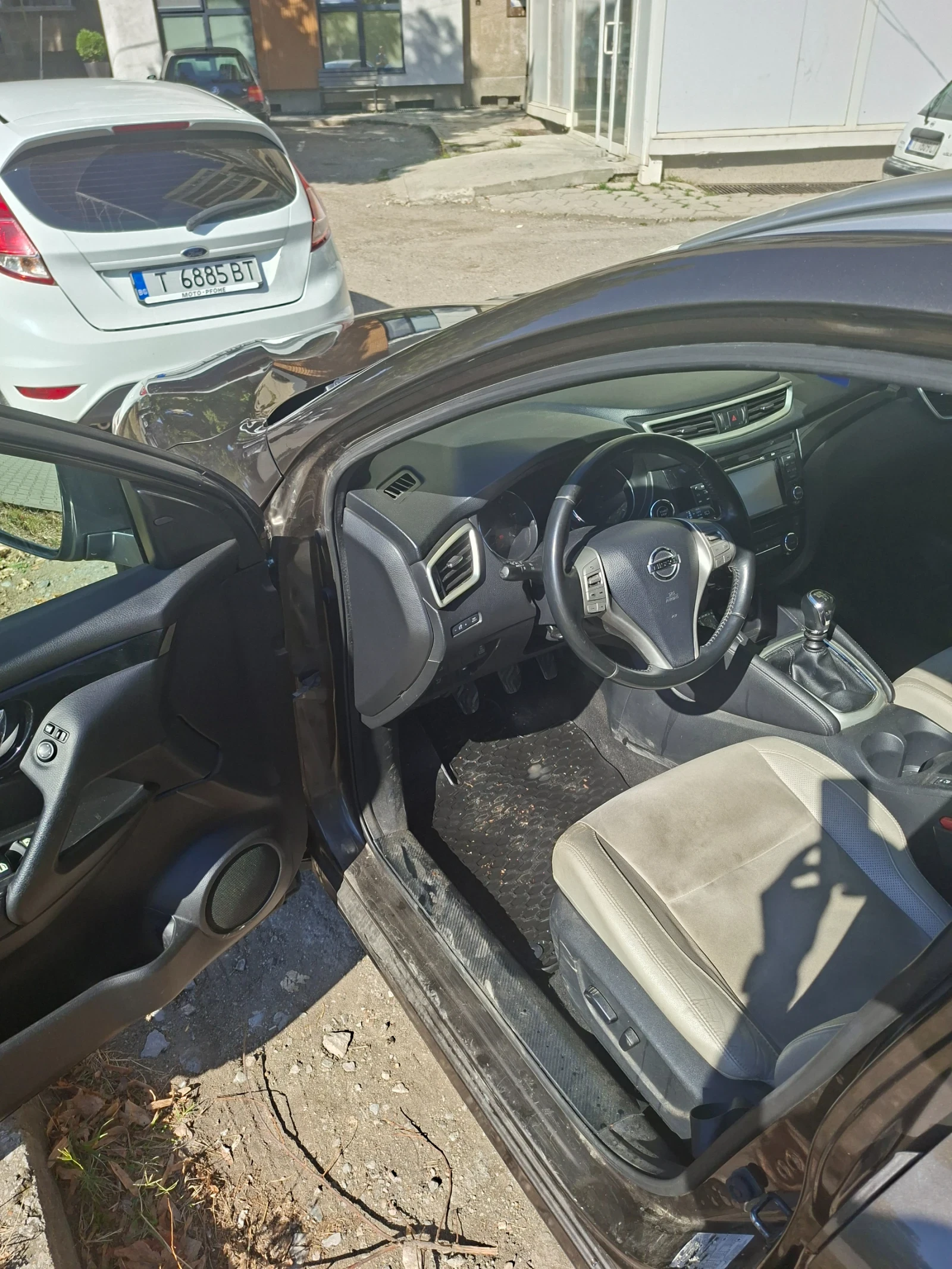 Nissan Qashqai 4х4, Tekna + , снимка 7 - Автомобили и джипове - 56126608