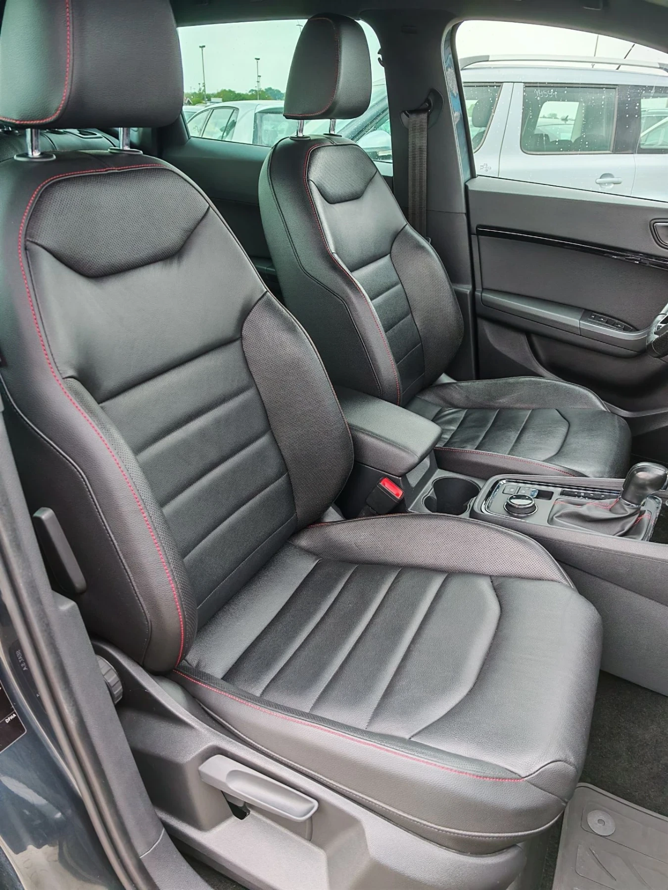 Seat Ateca * УНИКАТ * FR * 2.0TDI 190ps * АВТОМАТИК * 4Х4 * , снимка 7 - Автомобили и джипове - 56167877