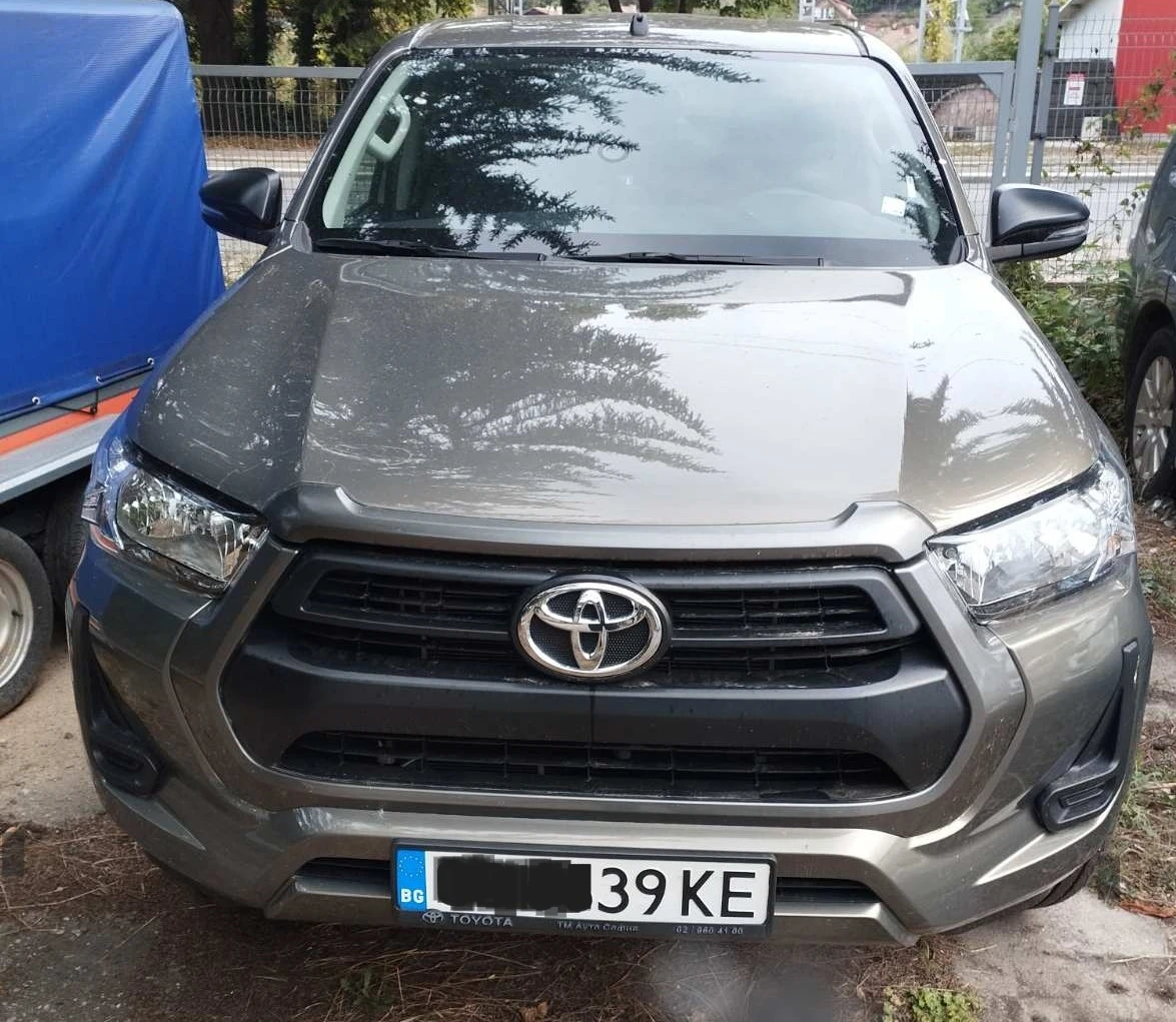 Toyota Hilux Double Cab, снимка 2 - Автомобили и джипове - 56483103