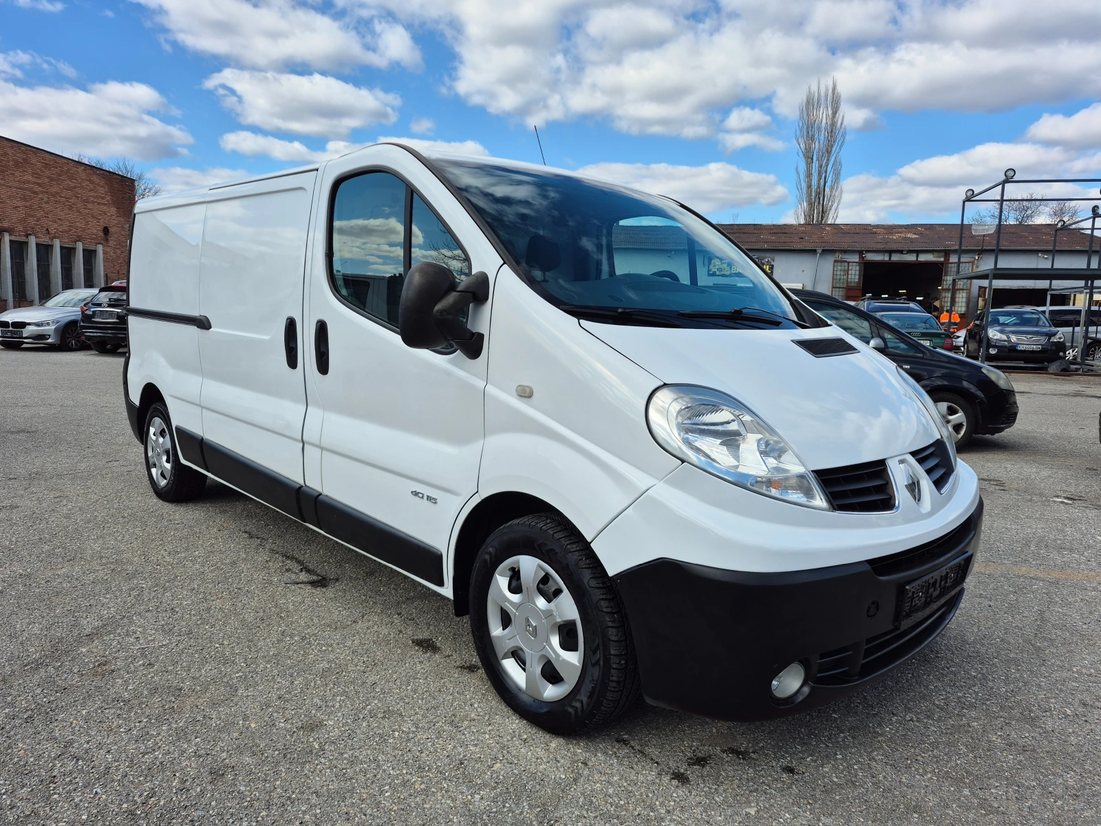 Renault Trafic 2.0 DCI       115 k.s - изображение 3