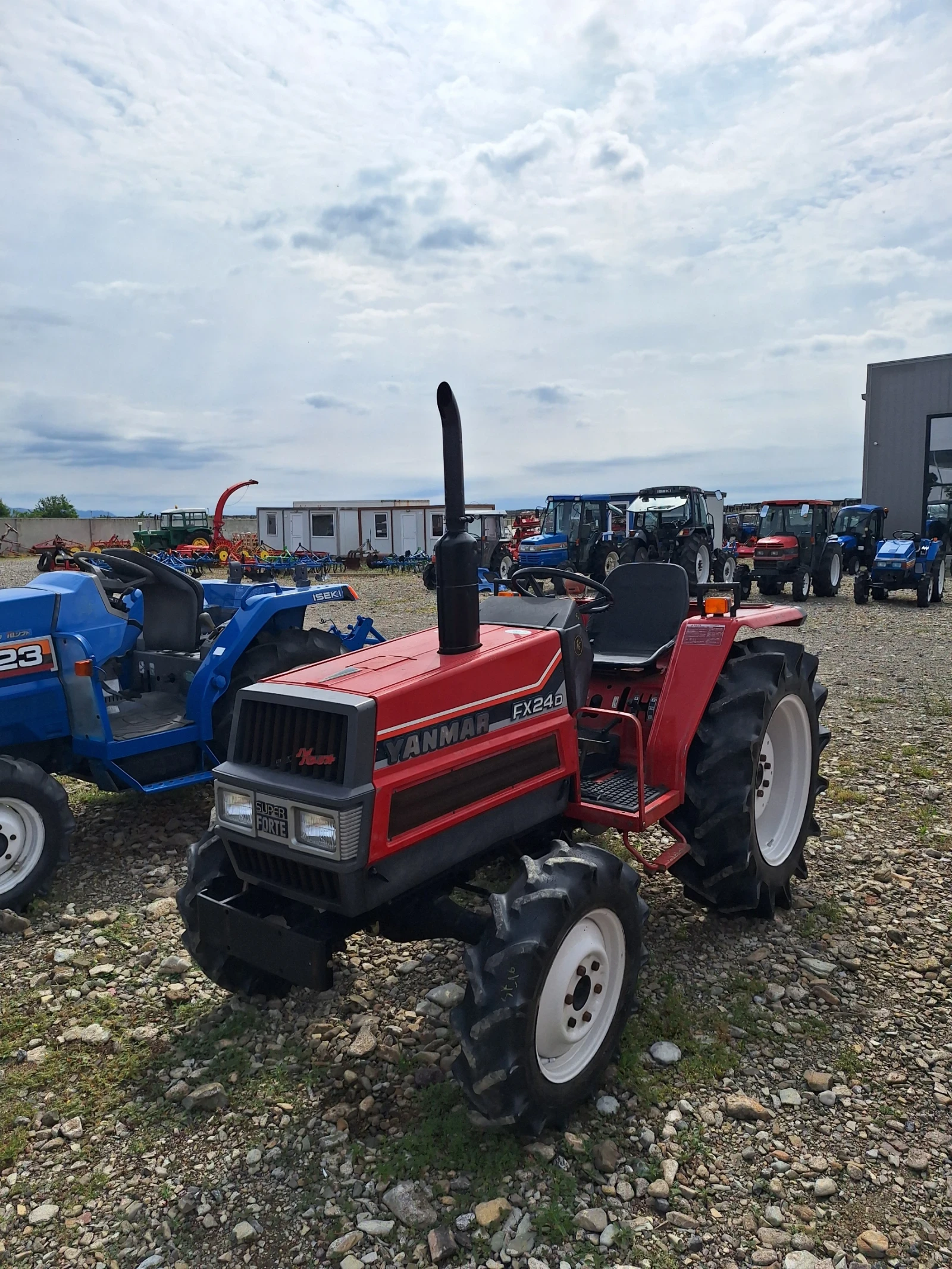 Трактор Yanmar