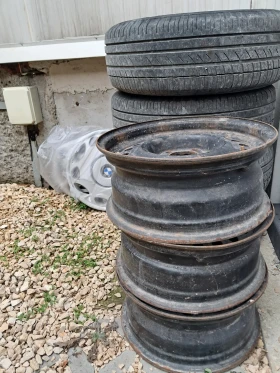 Продават се останали от бмв компакт 316i  98г всичко  150 евро98г всичко 150 евро98г., снимка 2 - Части - 53235269