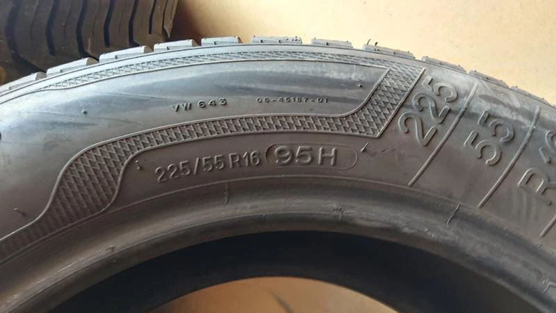 Гуми Зимни 225/55R16, снимка 9 - Гуми и джанти - 28771299