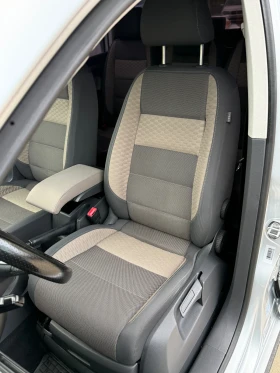 VW Touran Cross 6+ 1, снимка 12