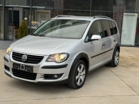 VW Touran Cross 6+ 1, снимка 2