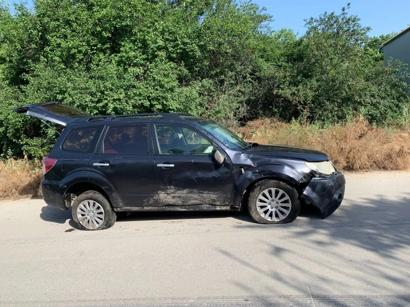 Subaru Forester  III, снимка 1 - Автомобили и джипове - 46923783