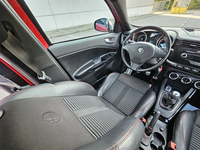 Alfa Romeo Giulietta 1.4 Turbo 143000км!!!, снимка 12 - Автомобили и джипове - 47327838