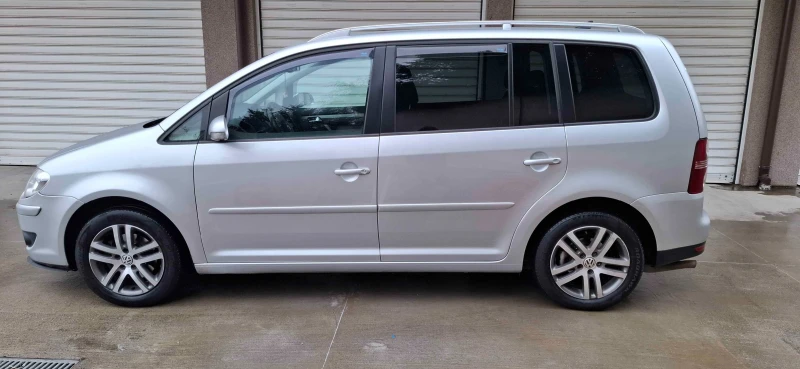 VW Touran 2.0 109k ecofuel, снимка 4 - Автомобили и джипове - 48930740