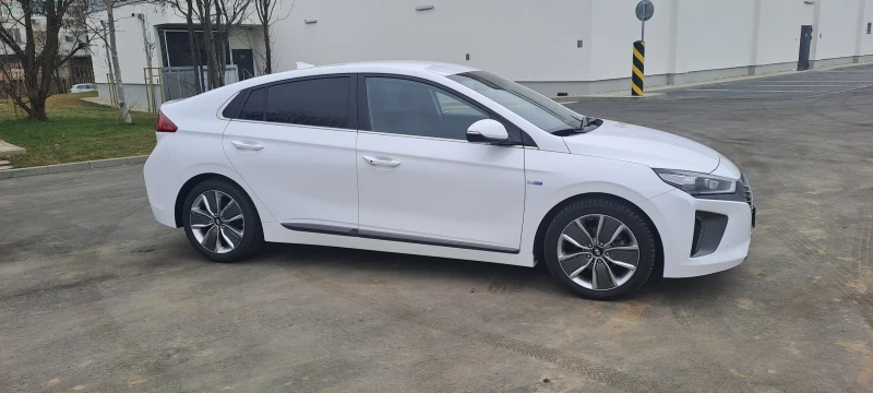 Hyundai Ioniq, снимка 4 - Автомобили и джипове - 49143279