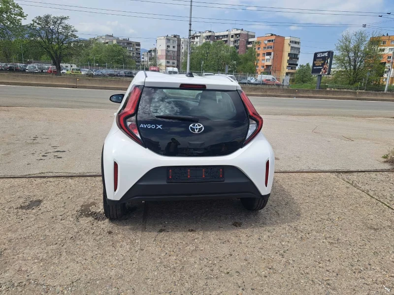 Toyota Aygo Aygo X, снимка 6 - Автомобили и джипове - 50320649