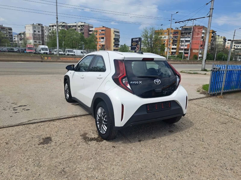Toyota Aygo Aygo X, снимка 5 - Автомобили и джипове - 50320649