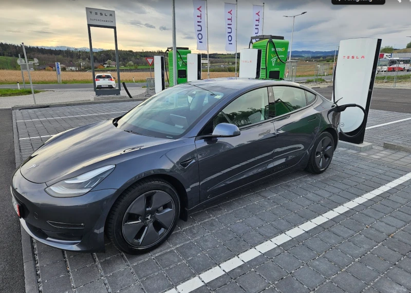 Tesla Model 3 Long Range 4x4 термопомпа, снимка 3 - Автомобили и джипове - 52102391