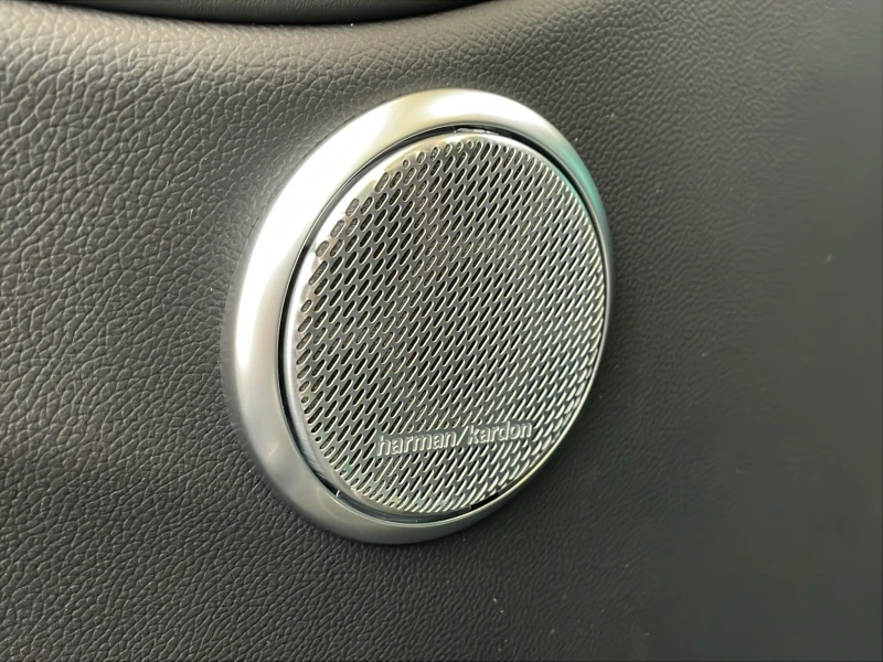 Alfa Romeo Giulia Veloce 2.0 Petrol AT8 Q4, снимка 14 - Автомобили и джипове - 52413263