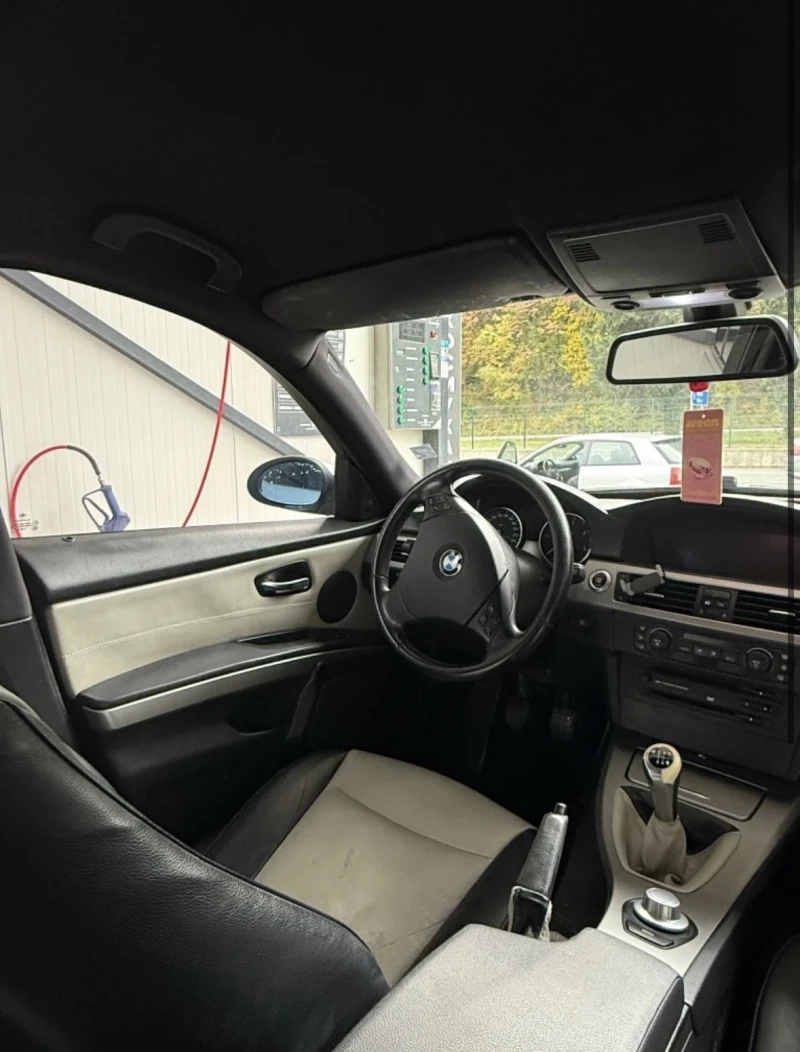 BMW 320, снимка 3 - Автомобили и джипове - 52588388