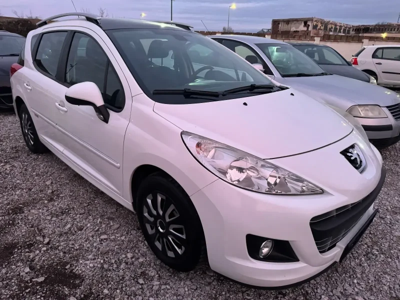 Peugeot 207 1.4i KLIMA 119000км., снимка 8 - Автомобили и джипове - 52750735