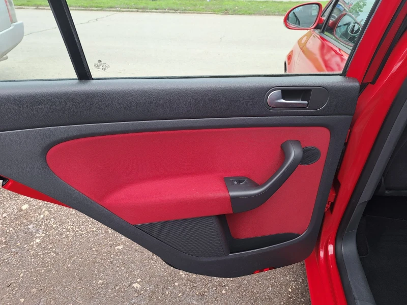 VW Golf Plus Автоматик, снимка 6 - Автомобили и джипове - 52942535