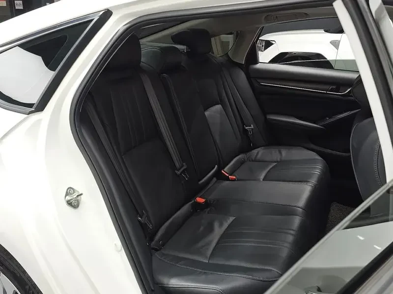 Honda Accord 1.5 TURBO| �������| �������| ��. �������| ������� | Mobile.bg � ����������� 9