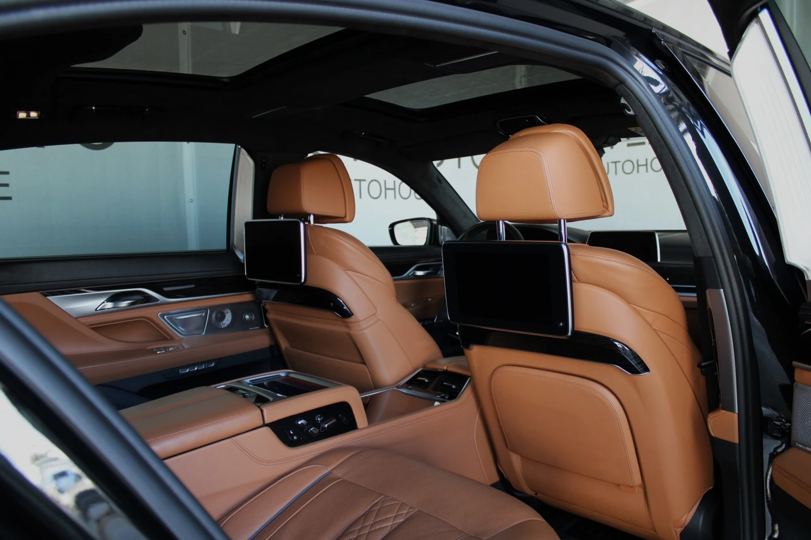 BMW 760 M760Li xDRIVE SKYLOUNGE TV B&W | Mobile.bg   17